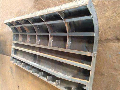 1630024564538191.jpg 防撞墻定型模板1.jpg