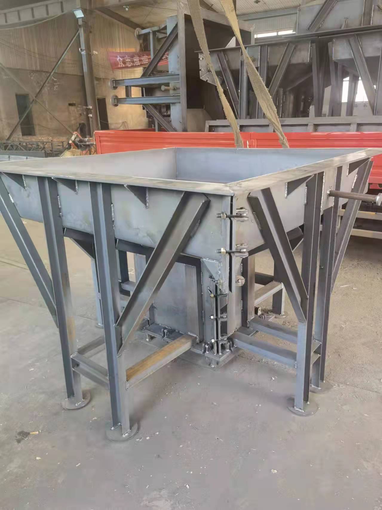 1638913897537217.jpg 基礎墩模具5.jpg